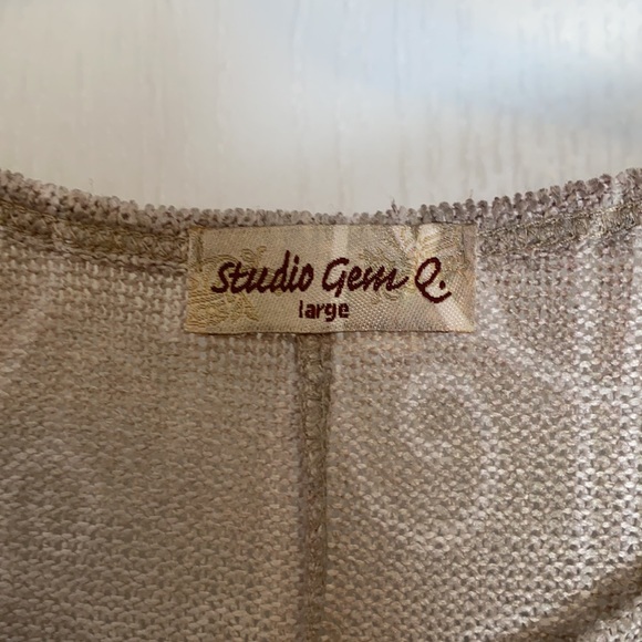 A beautiful artistic shirt ready to be worn and seen # vintageisthenew - Picture 3 of 4